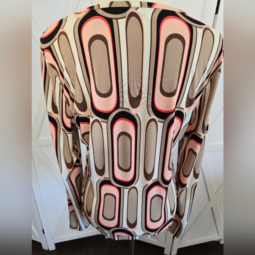 Ideology - 1970's Retro-Inspired Geometric Long Sleeve Top - Picture 6 of 9